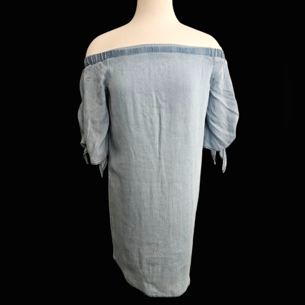 a.n.a. Light Chambray Off-Shoulder Dress, Small
